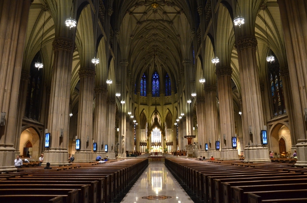 02_01_DCS_0177_cathedral_600x397